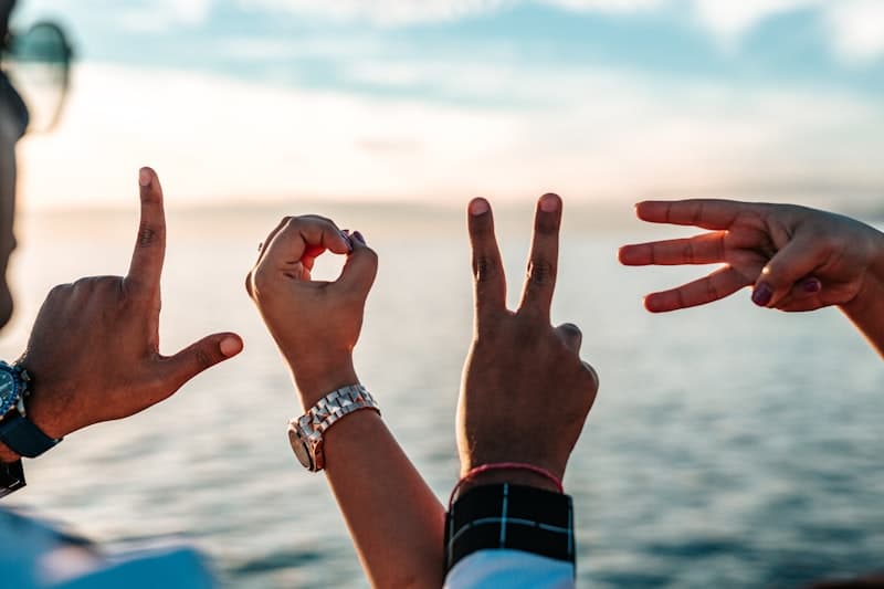 Relaciones Tóxicas: Cómo Identificarlas y Poner Límites - Blog de Espacio Raíces, Terapia Gestalt